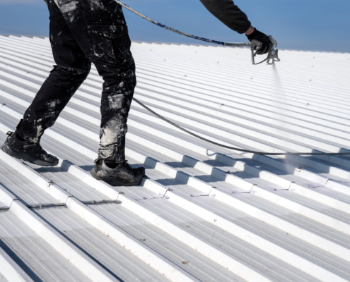 Choosing the Right Metal Roof Coating for Restoration